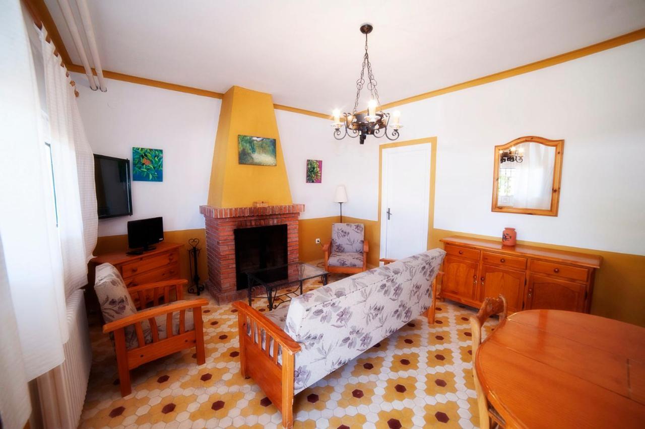 Cortijo De Frias